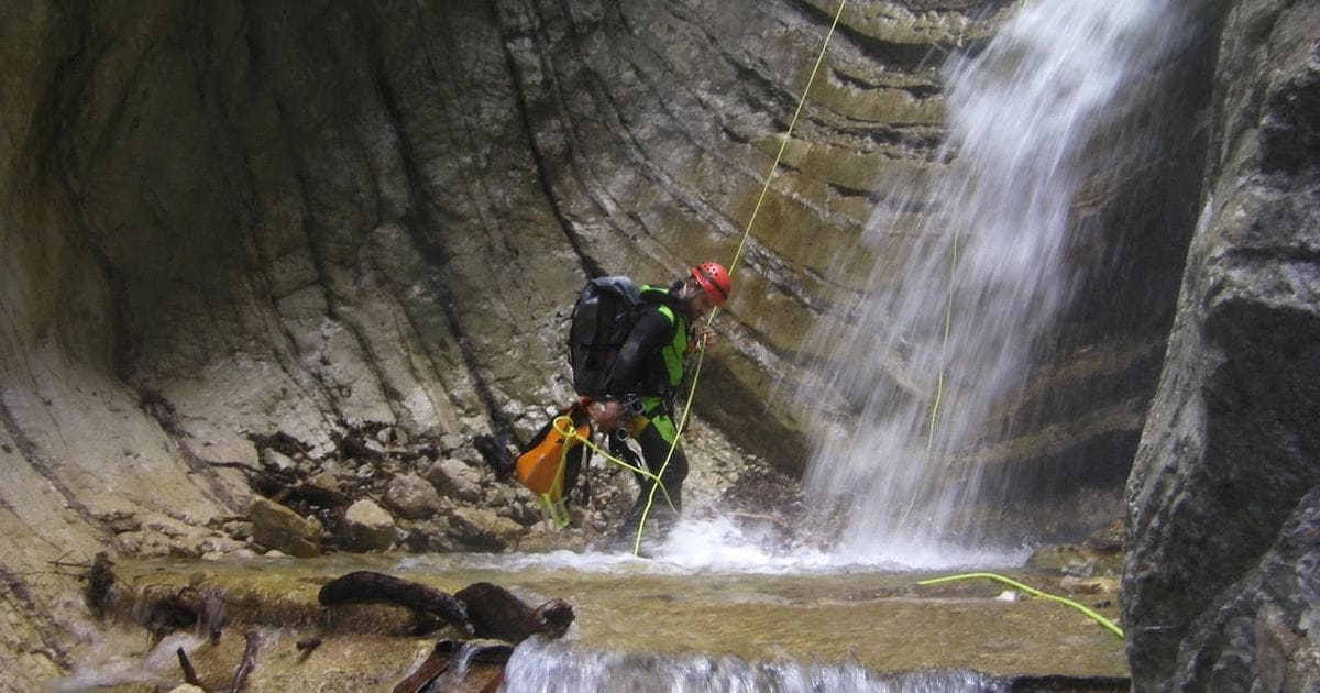 canyoning torrentismo abruzzo gran sasso teramo fossaceca recovery energy Canoning Lazio: Riancoli, Aniene, Turano, Corbezzoli, Fosso della Mola, Farfa Torrentismo nel Lazio: Valle dell'Aniene (Laghetto di San Benedetto Subiaco), Valle del Turano, Valle del Salto, Monti Sabini canyoning lazio