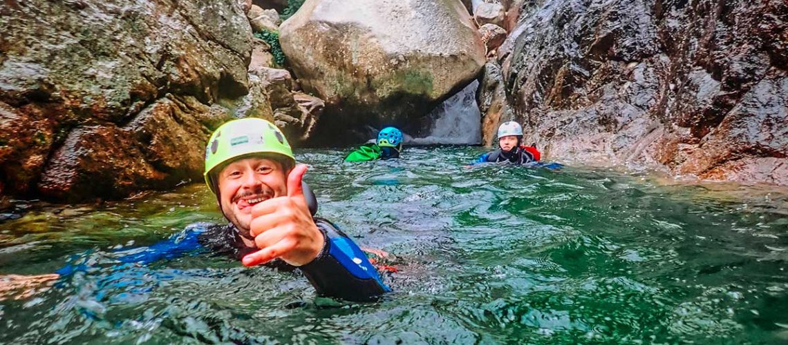 attrezzatura per fare canyoning torrentismo Canoning Lazio: Riancoli, Aniene, Turano, Corbezzoli, Fosso della Mola, Farfa Torrentismo nel Lazio: Valle dell'Aniene (Laghetto di San Benedetto Subiaco), Valle del Turano, Valle del Salto, Monti Sabini canyoning lazio